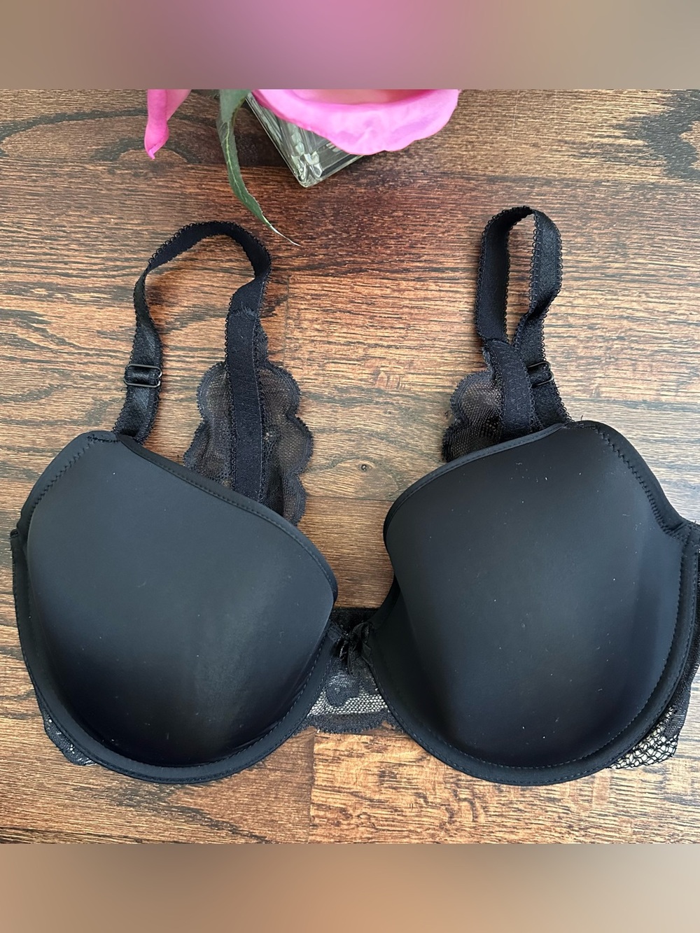 Wacoal Fire & Lace contour lace bra, size 34DDD
